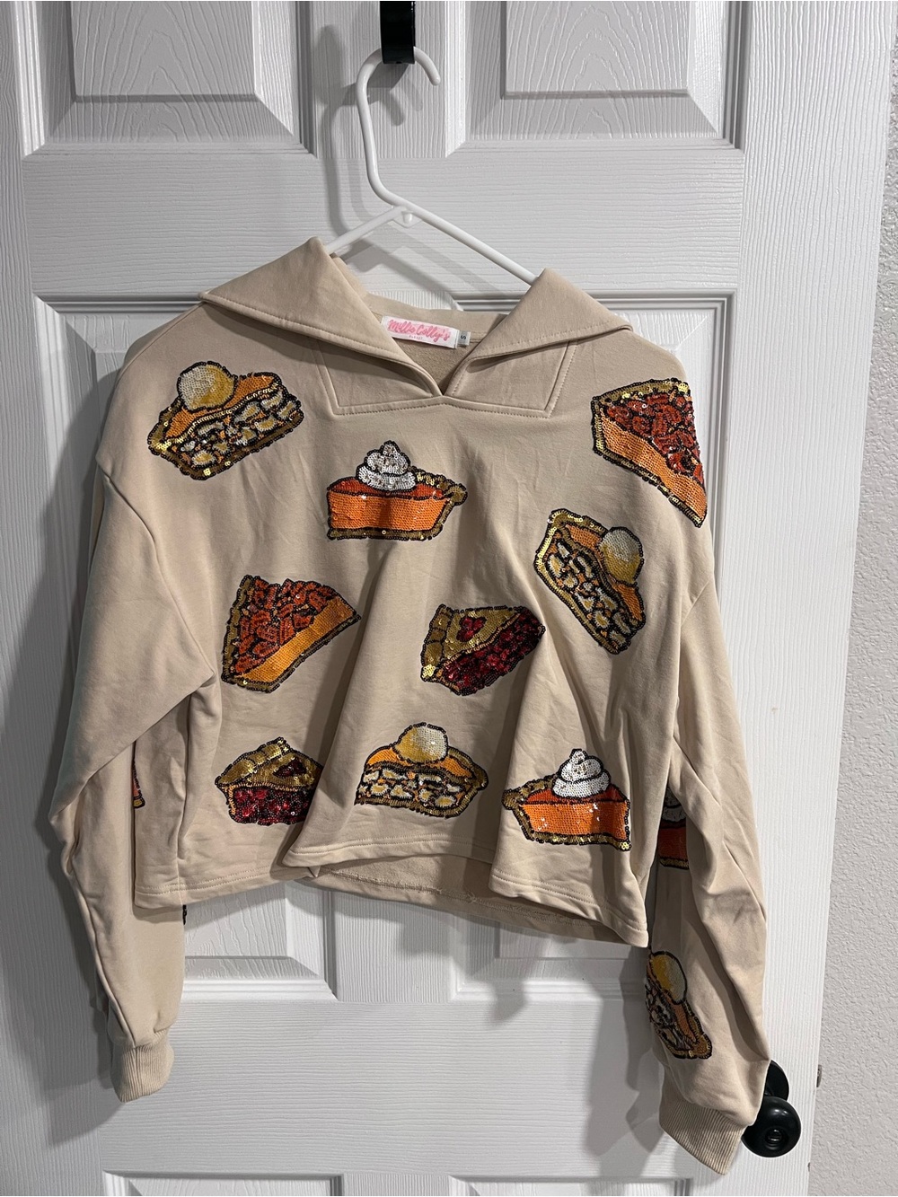 Cream Pie Patch Cropped Hoodie